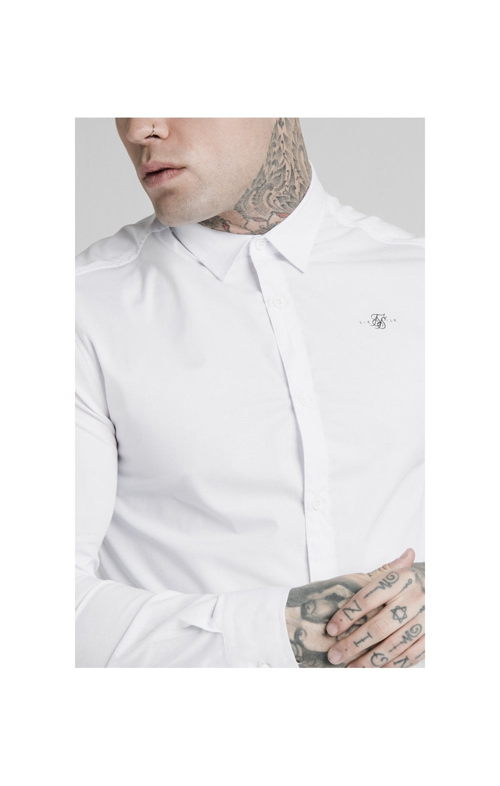 Laad de afbeelding in de Galerij viewer, White Long Sleeve Standard Collar Shirt (1)