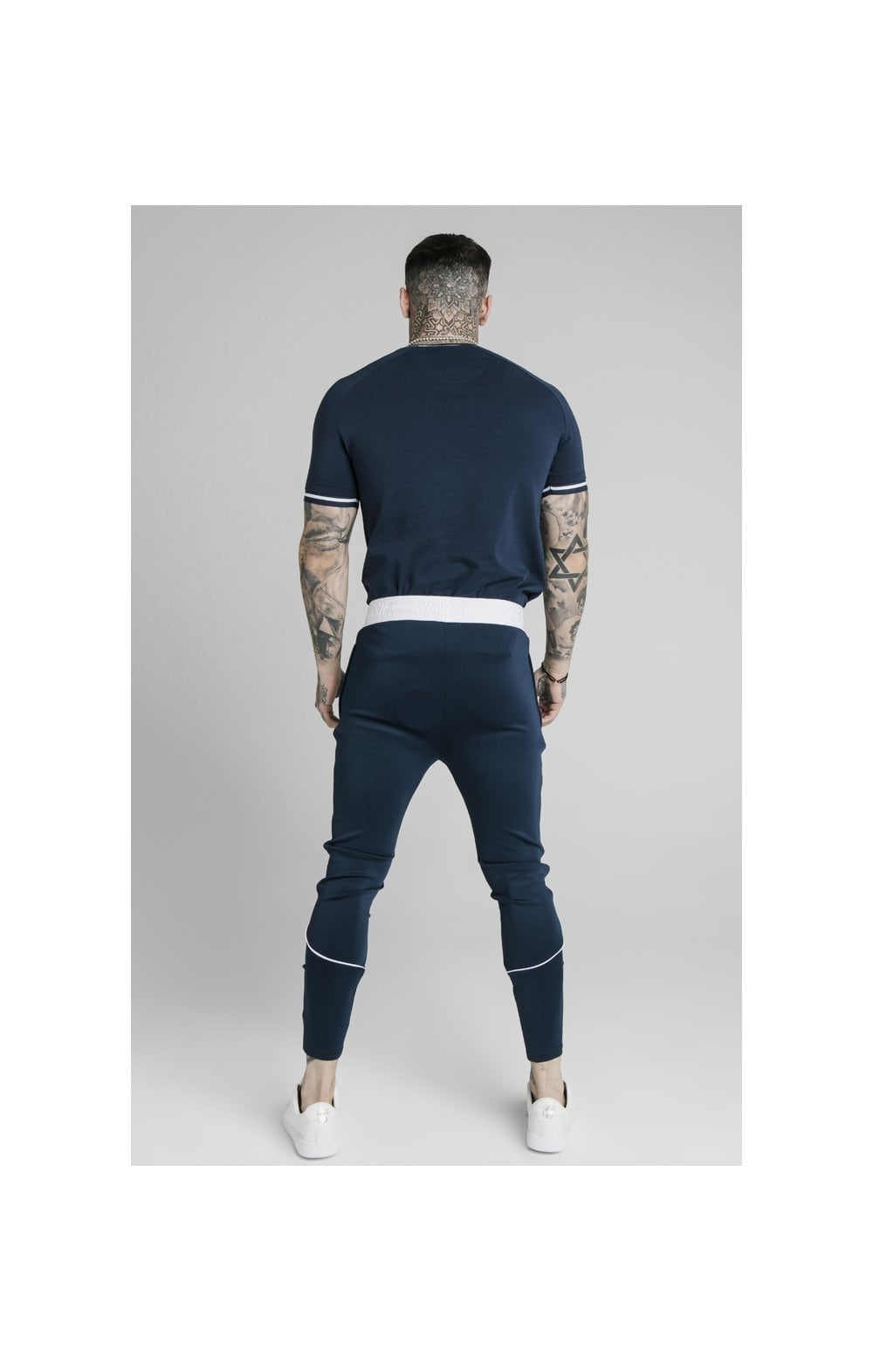 Laad de afbeelding in de Galerij viewer, SikSilk Athlete Prestige Fade Track Pants - Navy (6)