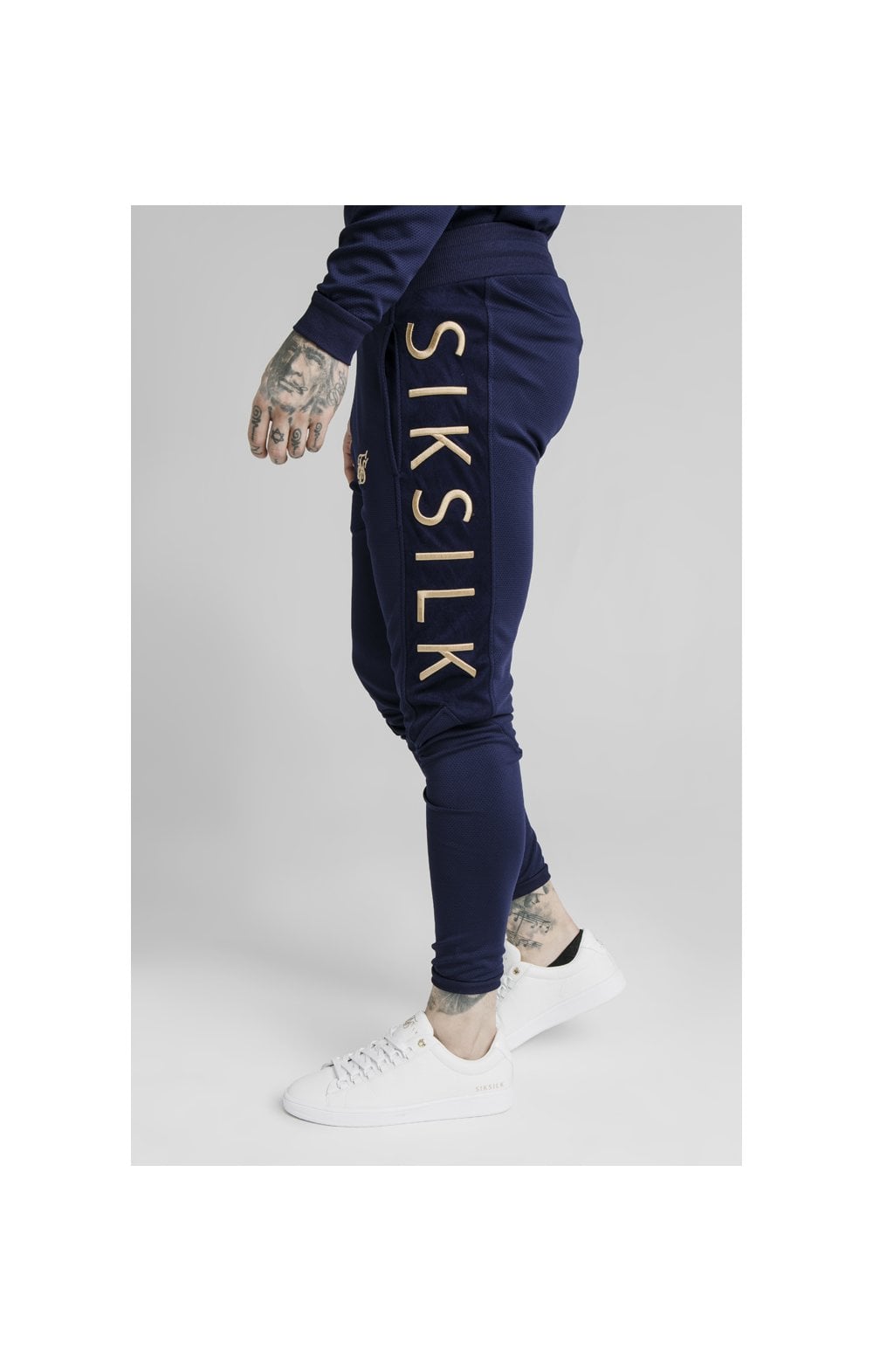 Laad de afbeelding in de Galerij viewer, SikSilk Fitted Panel Cuff Pants - Navy Eclipse (1)