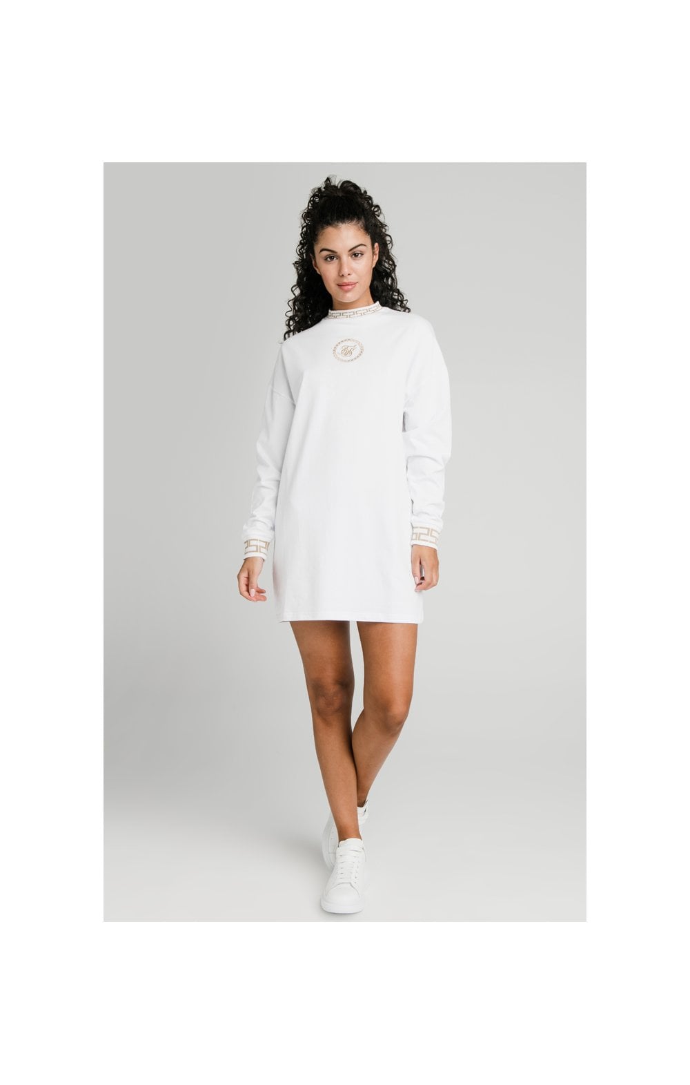 Laad de afbeelding in de Galerij viewer, SikSilk Luxury Sweatshirt Dress - White