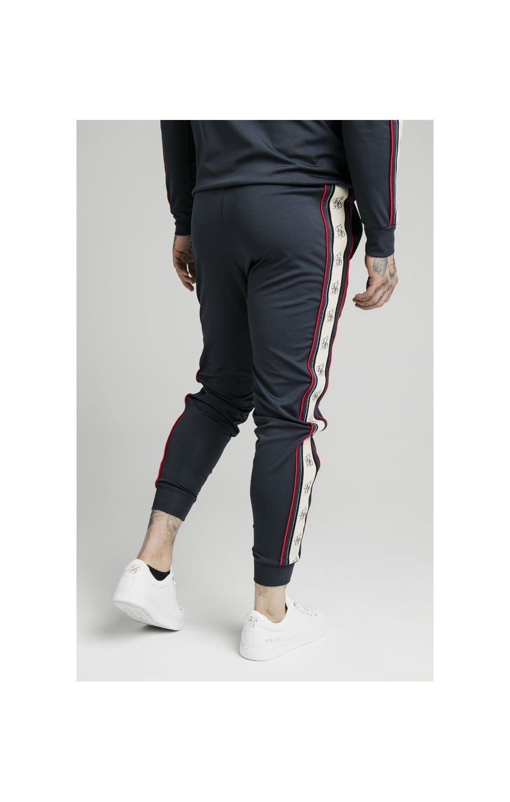Laad de afbeelding in de Galerij viewer, SikSilk Premium Tape Cuffed Pants – Navy (2)