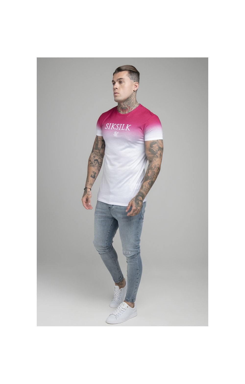 Laad de afbeelding in de Galerij viewer, Pink Embroidered Muscle Fit T-Shirt (4)