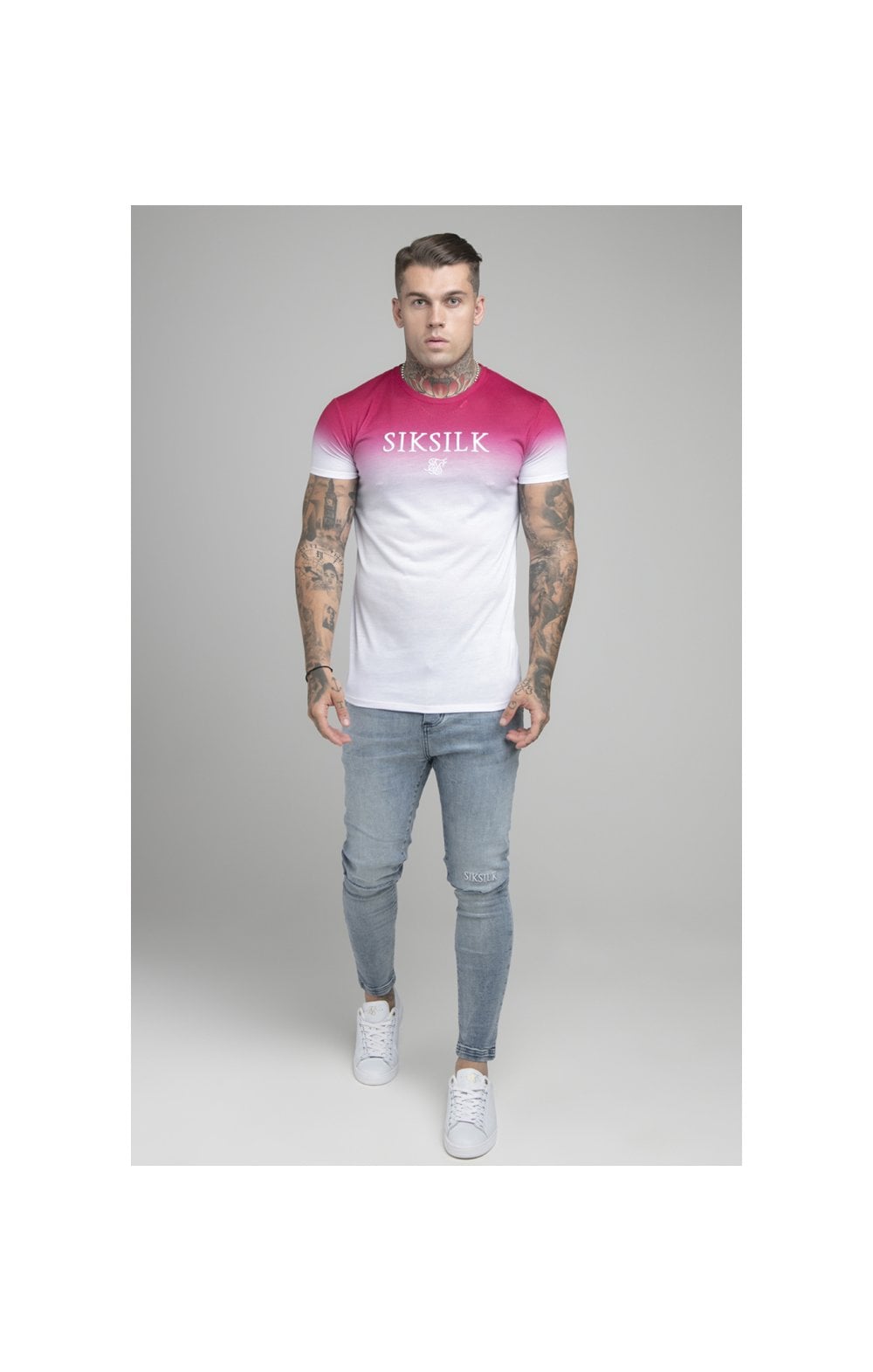 Laad de afbeelding in de Galerij viewer, Pink Embroidered Muscle Fit T-Shirt (5)