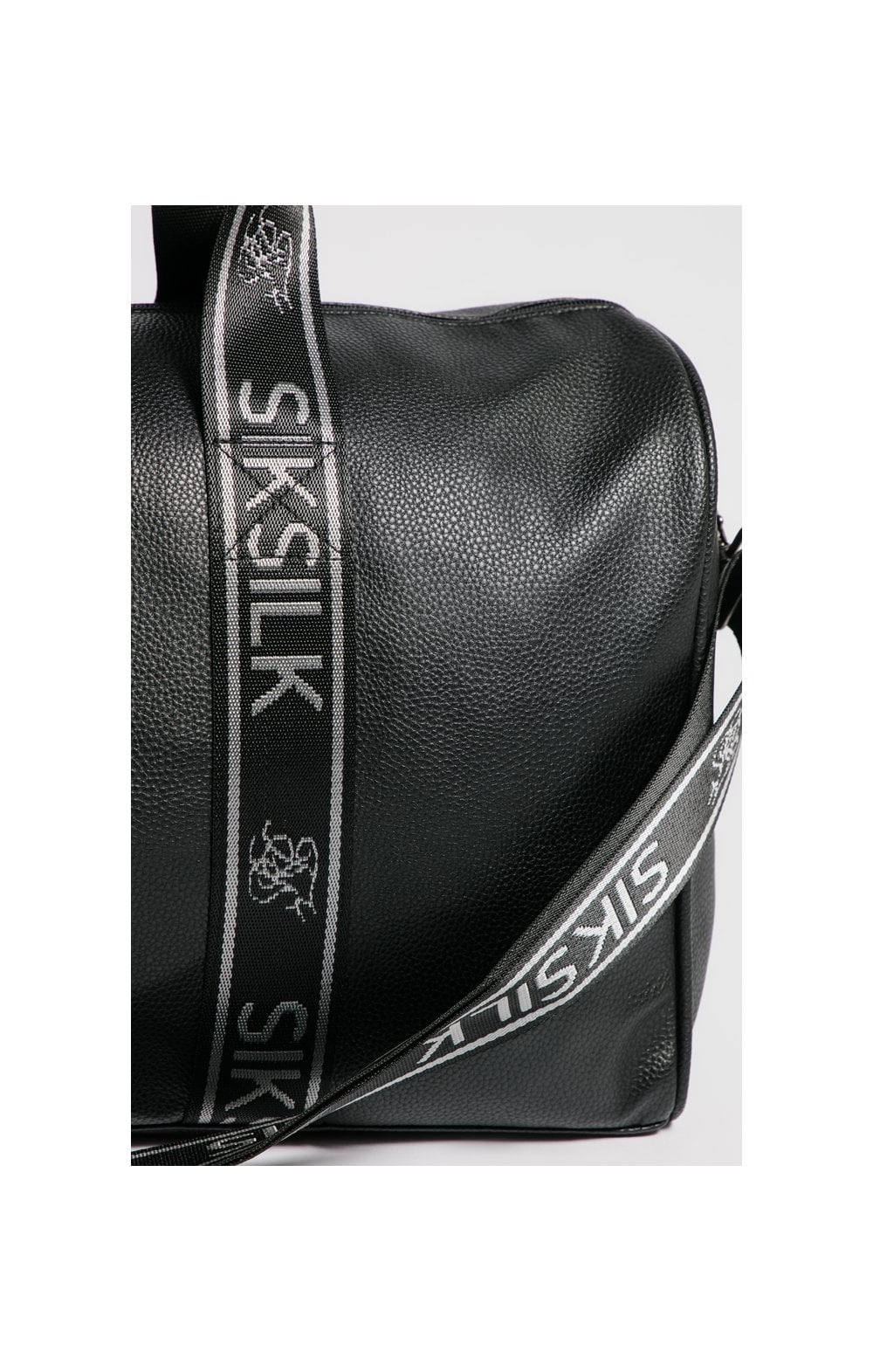 Laad de afbeelding in de Galerij viewer, SikSilk Tape Travel Bag - Black (10)