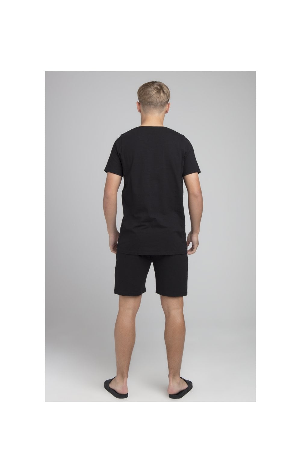 Laad de afbeelding in de Galerij viewer, Boys Illusive Black T-Shirt And Short Twin Set (2)