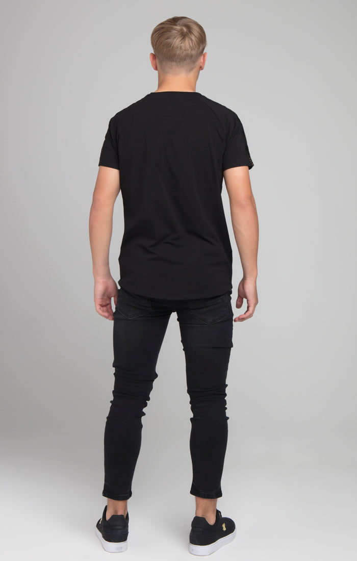 Laad de afbeelding in de Galerij viewer, Boys Illusive Black Taped Raglan T-Shirt (2)