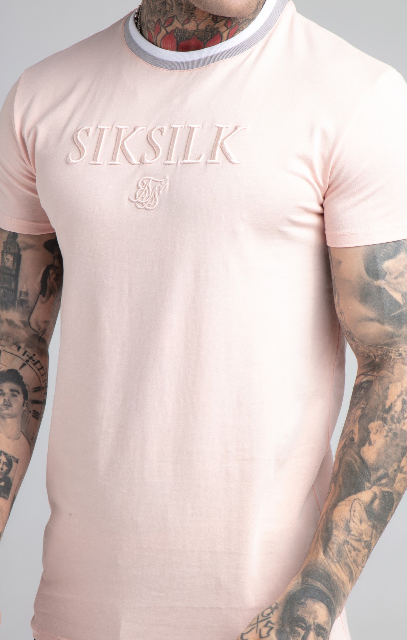 Laad de afbeelding in de Galerij viewer, SikSilk S/S Rib Collar Gym Tee - Pastel Pink (1)