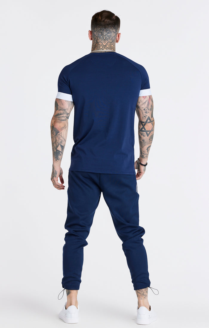 Laad de afbeelding in de Galerij viewer, Camiseta técnica SikSilk de manga corta con desvanecidos - Azul marino (3)