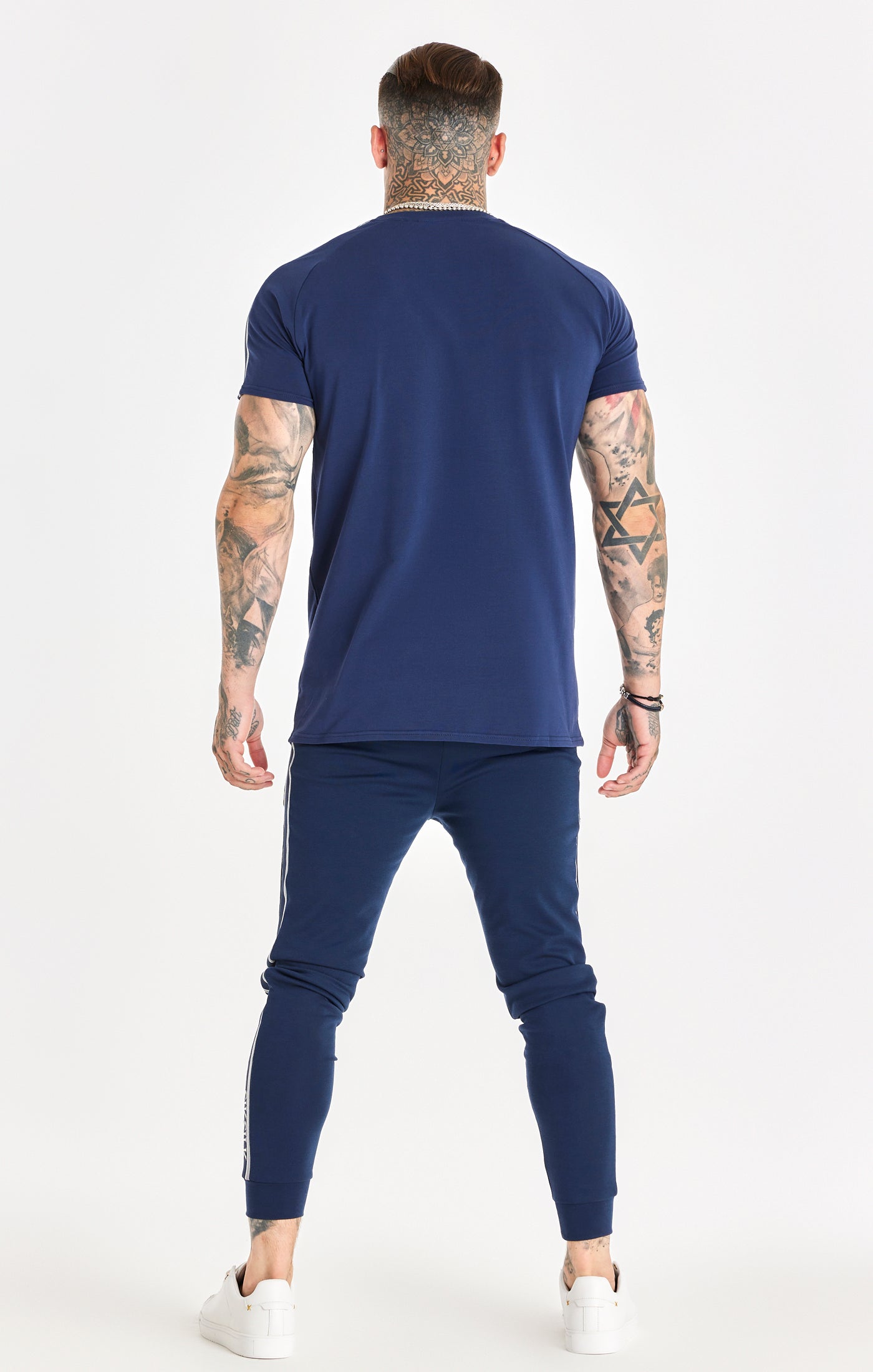Laad de afbeelding in de Galerij viewer, Camiseta Muscle Fit con Banda de Punto Azul Marino (5)