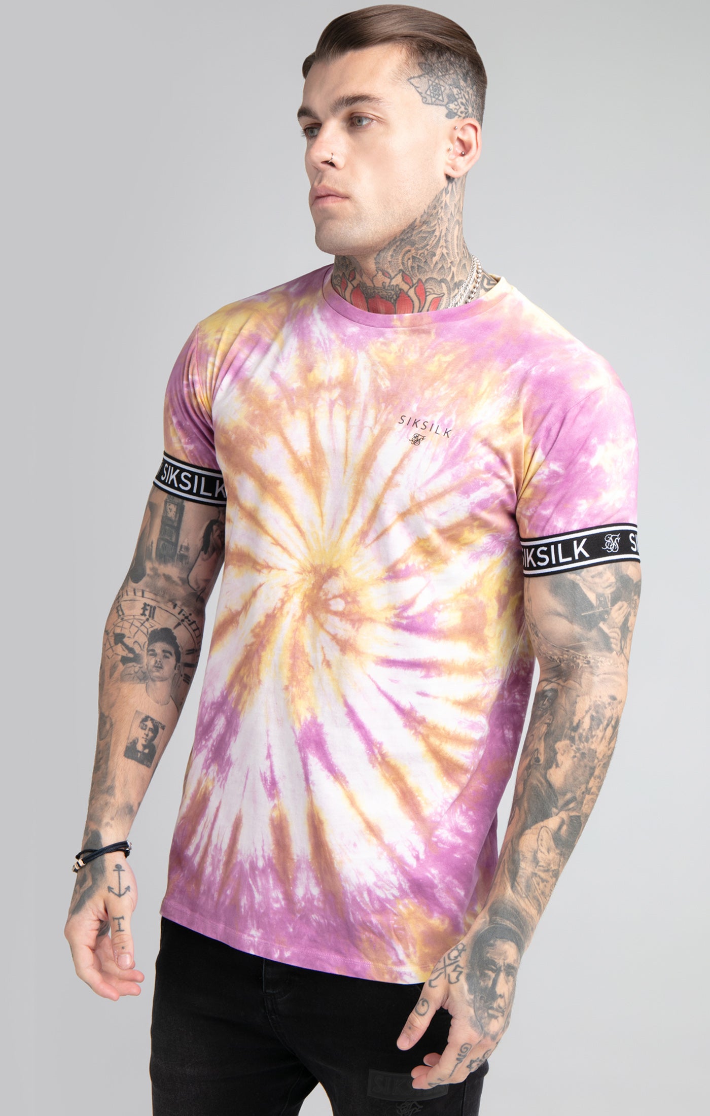 Laad de afbeelding in de Galerij viewer, Pink Tie Dye Elastic Cuff T-Shirt