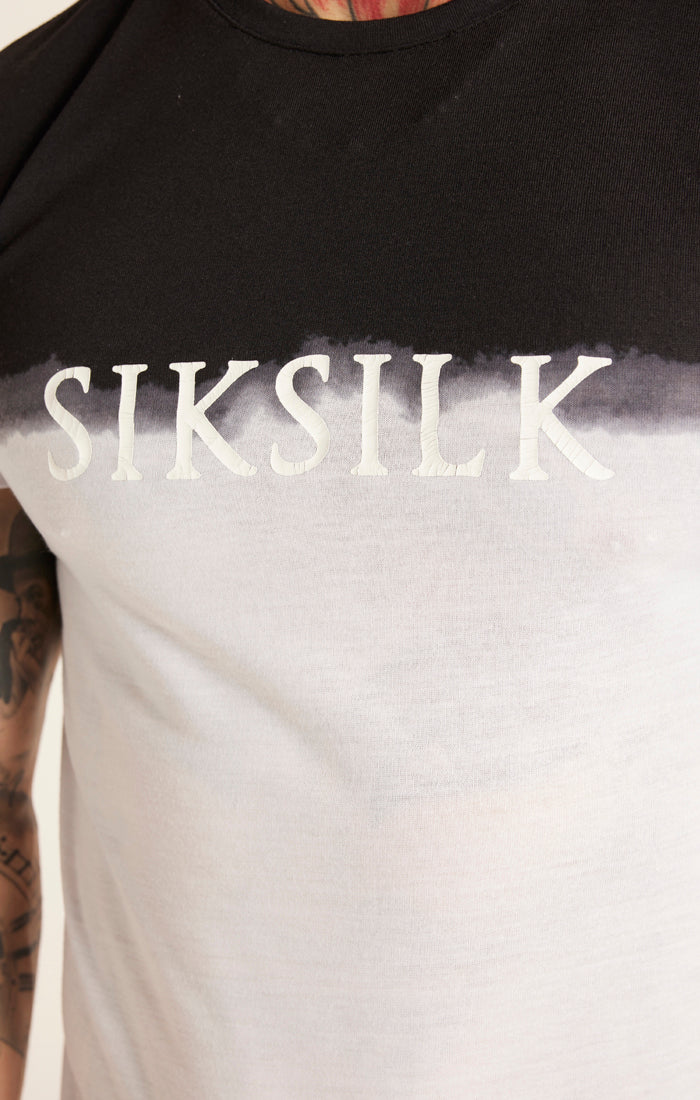 Laad de afbeelding in de Galerij viewer, Camiseta SikSilk con degradado dip-dye - Blanco y negro (1)