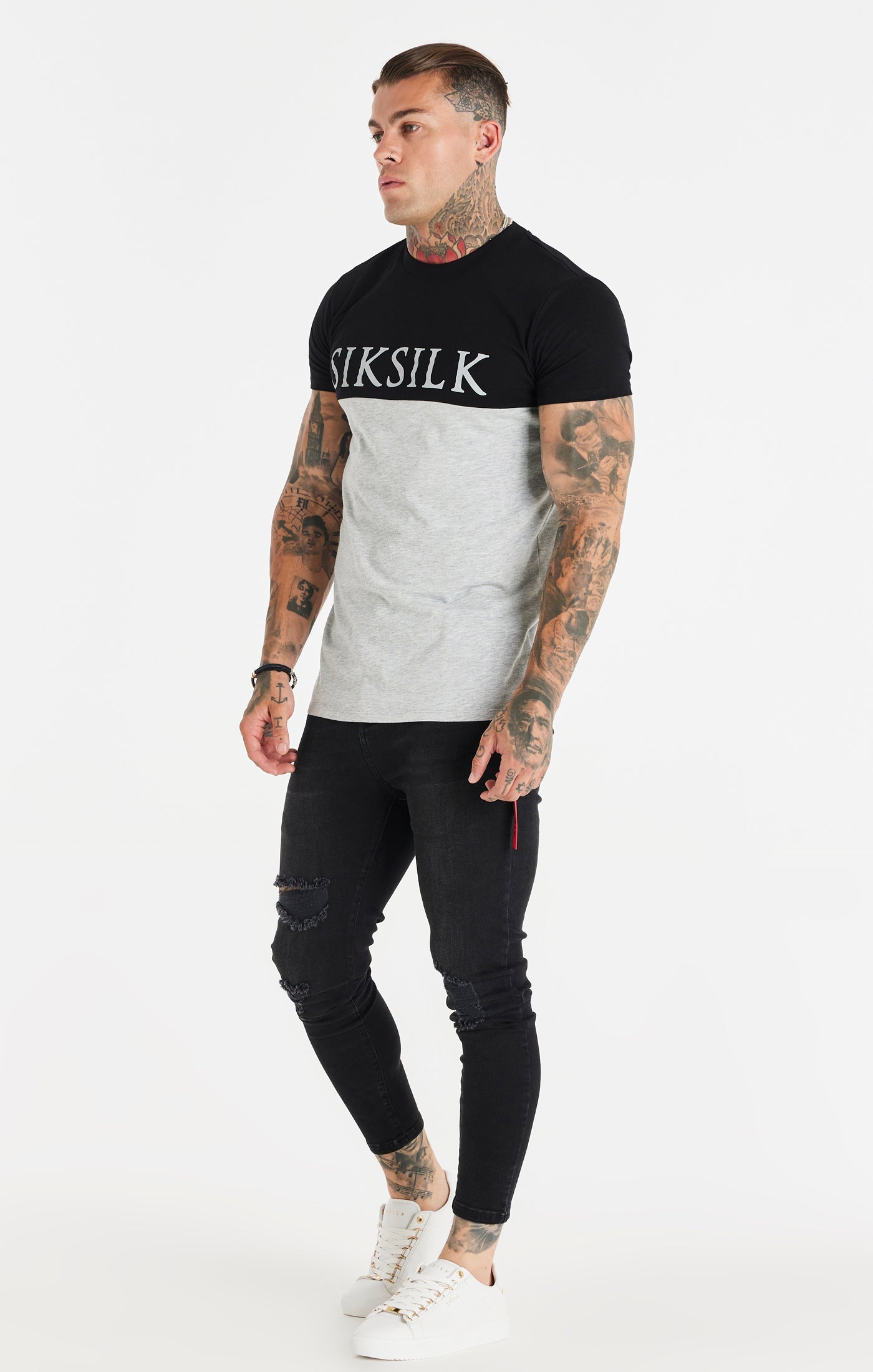 Laad de afbeelding in de Galerij viewer, Camiseta de deporte SikSilk con tejido fabricado a medida - Negro y gris jaspeado (2)