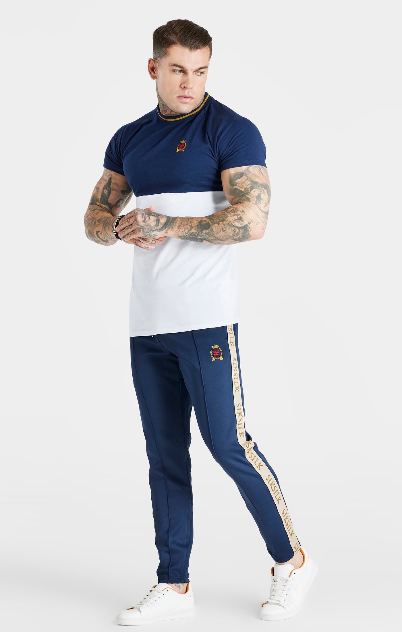 Laad de afbeelding in de Galerij viewer, Camiseta Muscle Fit de Corte y Confección Azul Marino (3)