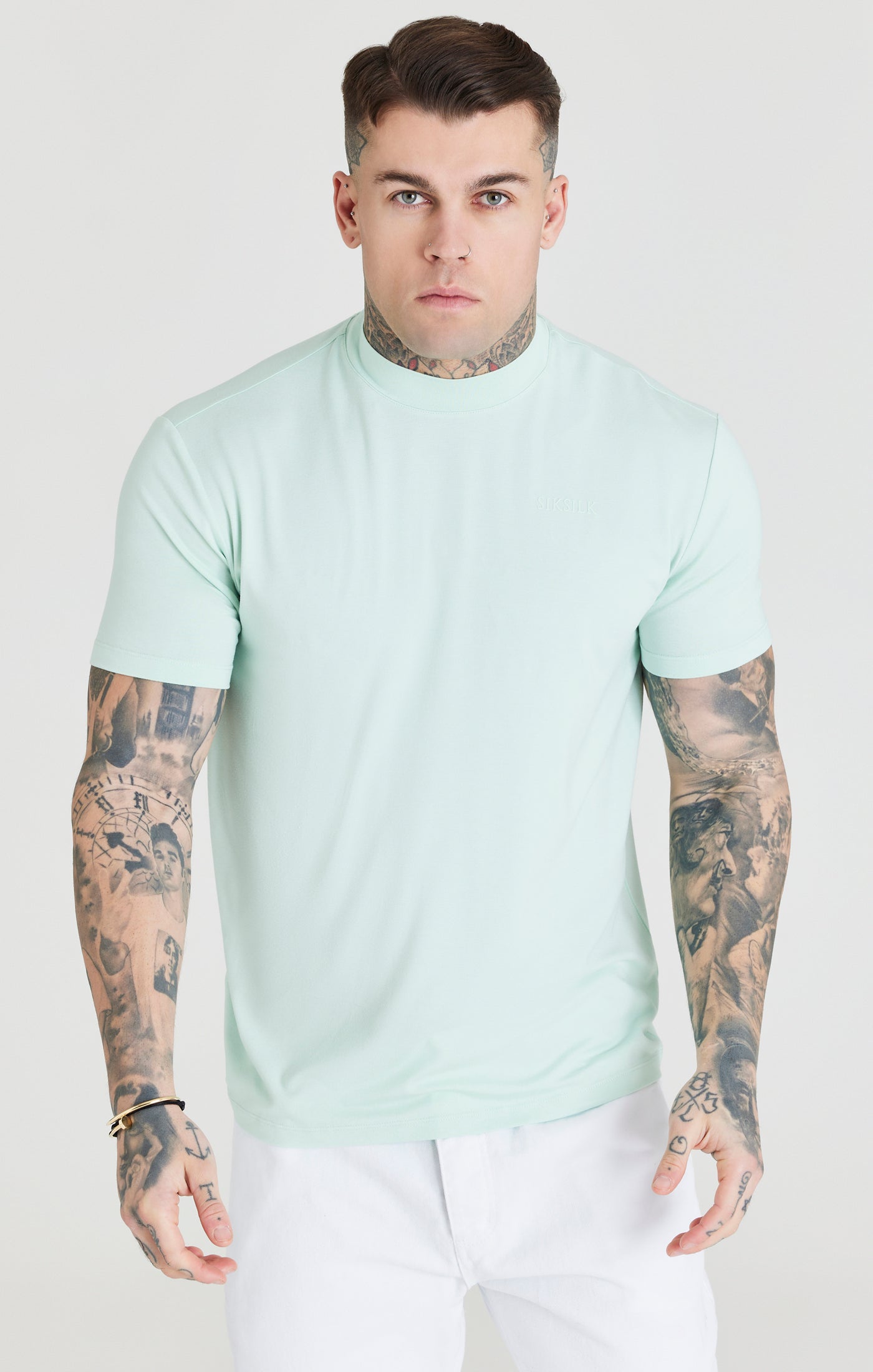Laad de afbeelding in de Galerij viewer, Camiseta SikSilk Foundation con cuello alto - Verde azulado