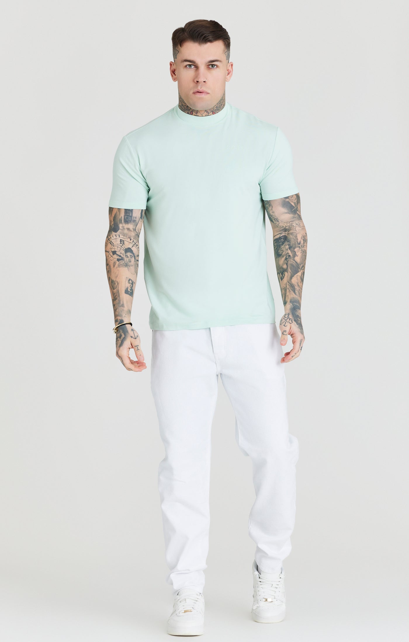 Laad de afbeelding in de Galerij viewer, Camiseta SikSilk Foundation con cuello alto - Verde azulado (2)