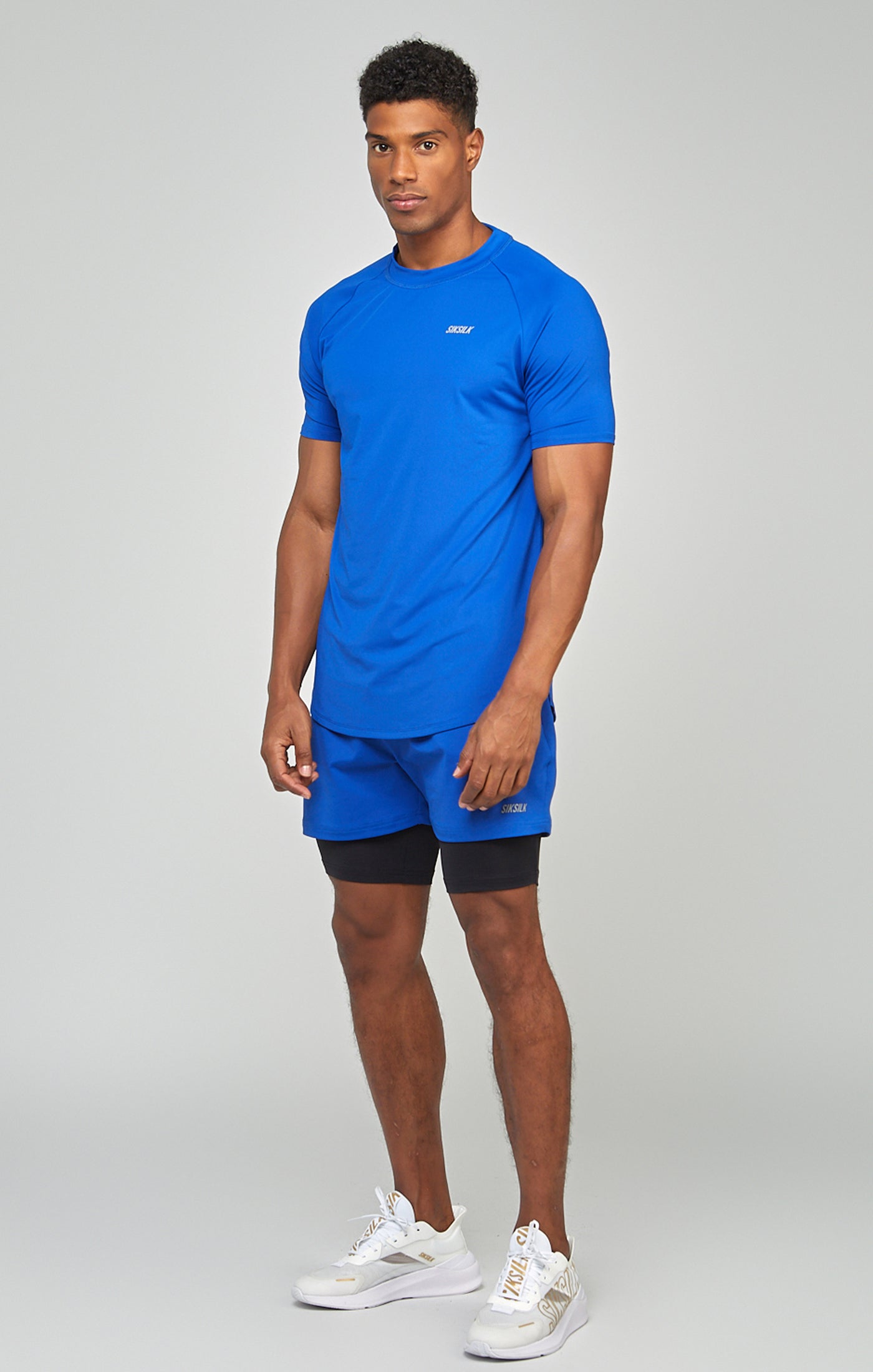 Laad de afbeelding in de Galerij viewer, Blue Sports Curved Hem Muscle Fit T-Shirt (2)