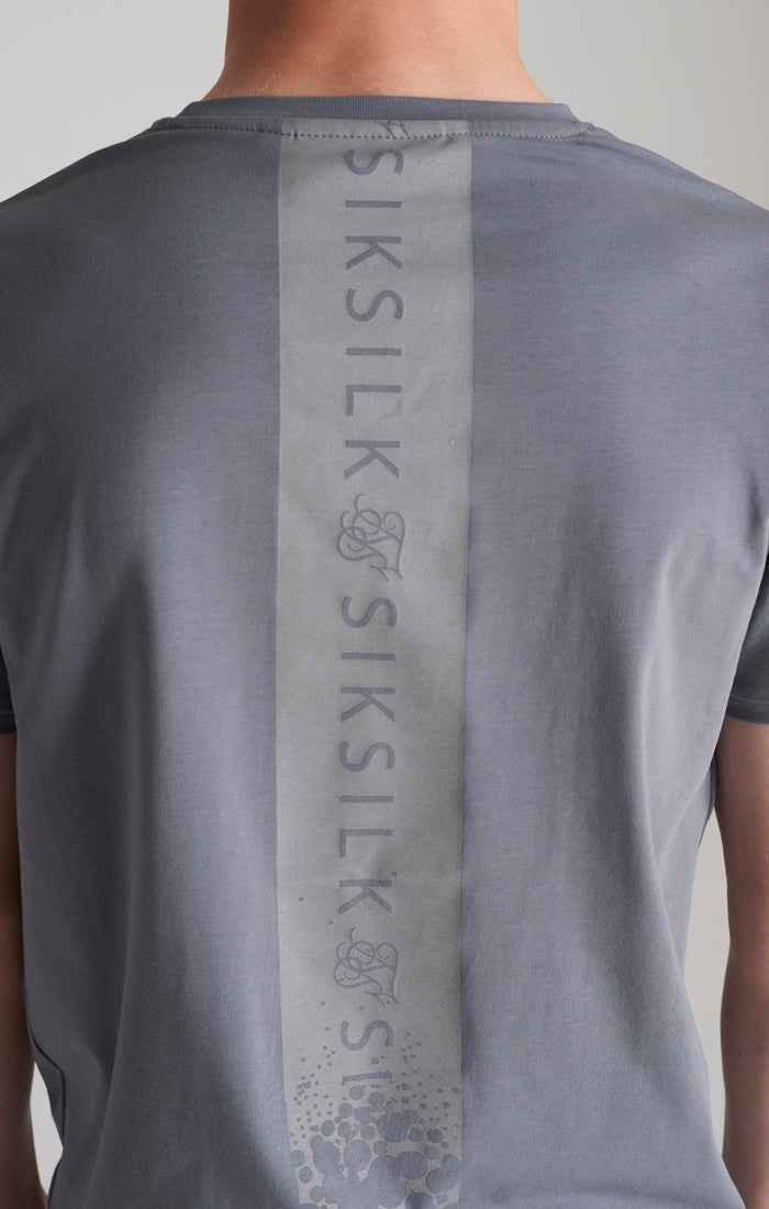 Laad de afbeelding in de Galerij viewer, Camiseta SikSilk Alloy con estampado plateado - Gris y plateado (3)