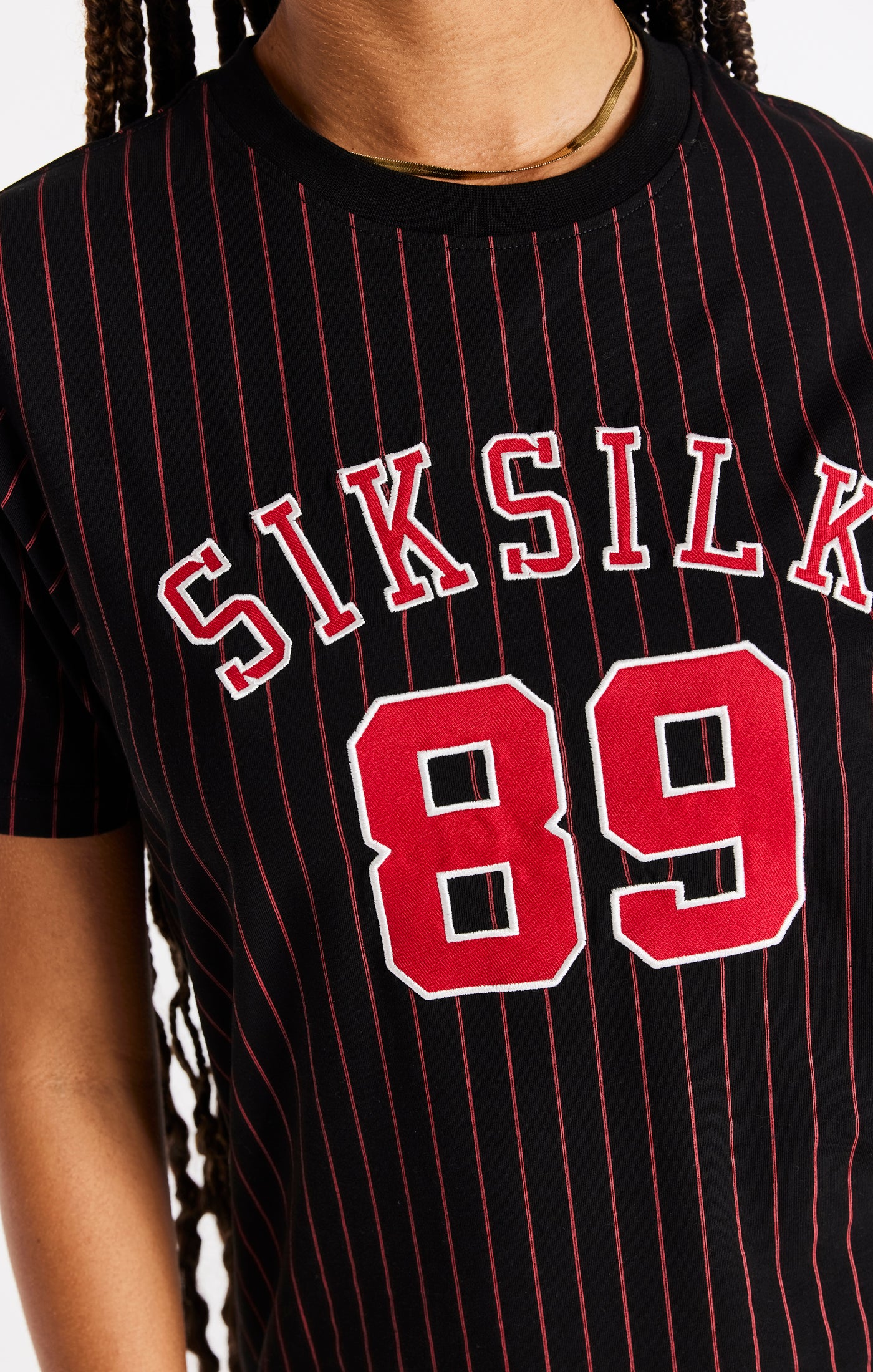 Laad de afbeelding in de Galerij viewer, Vestido camisero de béisbol SikSilk - Negro y rojo (1)