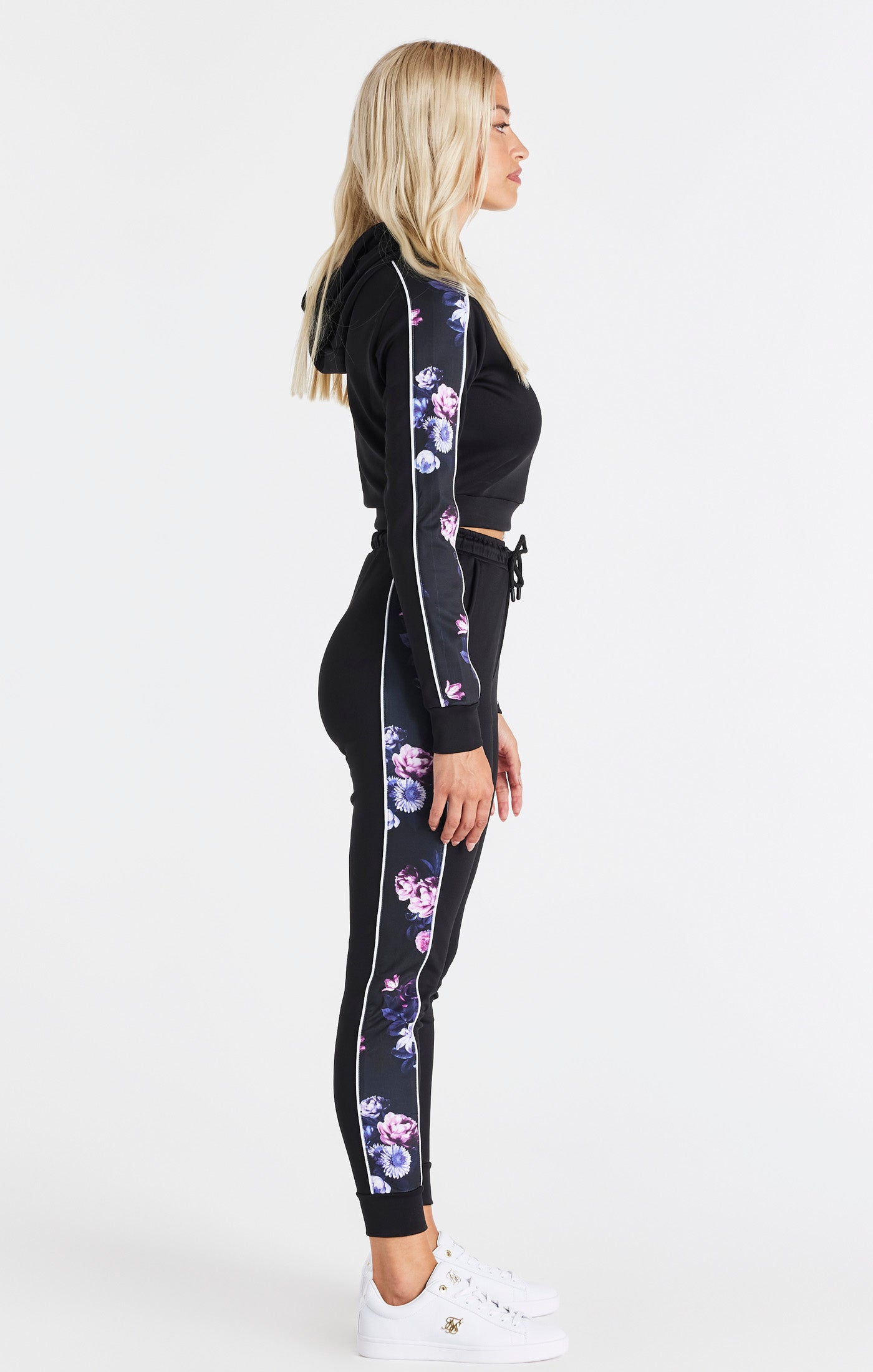 Laad de afbeelding in de Galerij viewer, SikSilk Floral Luxe Track Pants - Black (5)